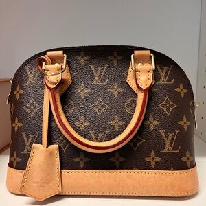 LOUIS VUITTON